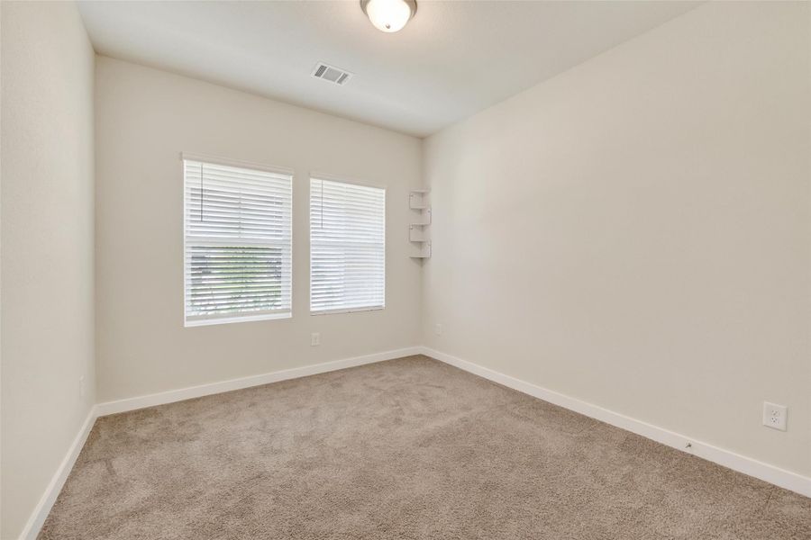 Spacious, unfurnished interior of a new home in Heights of Barbers Hill, Baytown (Image 32).