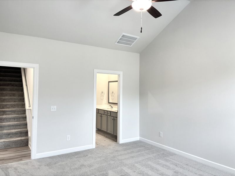 Spacious, unfurnished interior of a new home in Miller Park, Greenville (Image 13). Spacious, unfurnished interior of a new home in Miller Park, Greenville (Image 13).