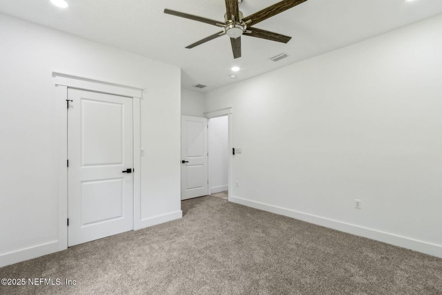 Spacious, unfurnished interior of a new home in , Fernandina Beach (Image 32).