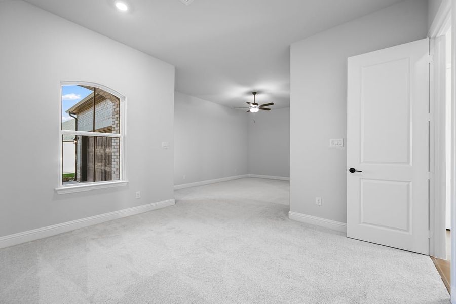 Spacious, unfurnished interior of a new home in The Ranch at Uptown Celina, Celina (Image 14). Spacious, unfurnished interior of a new home in The Ranch at Uptown Celina, Celina (Image 14).