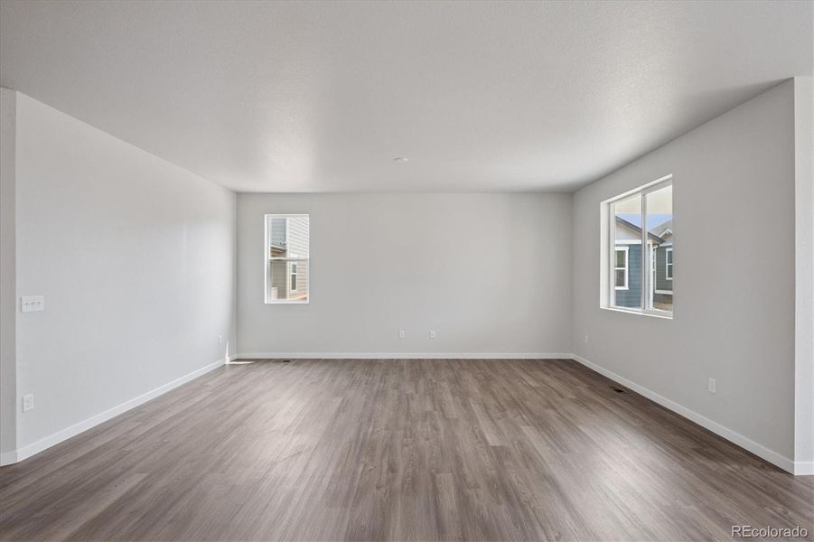 Spacious, unfurnished interior of a new home in Farmlore, Brighton (Image 19).