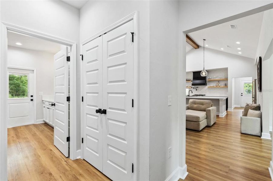 Furnished interior view inside a new home in , Alachua (Image 15).