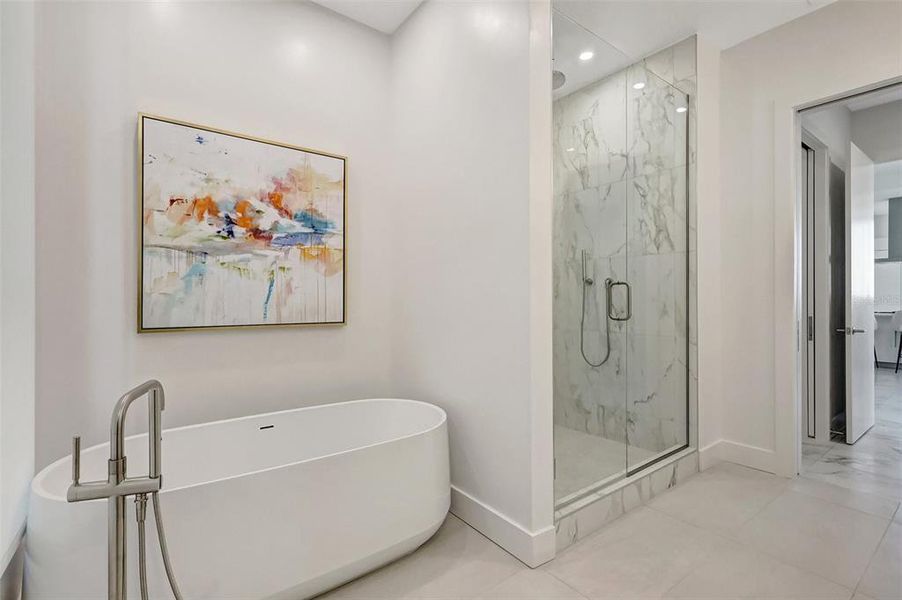 Furnished interior view inside a new home in , Sarasota (Image 23).