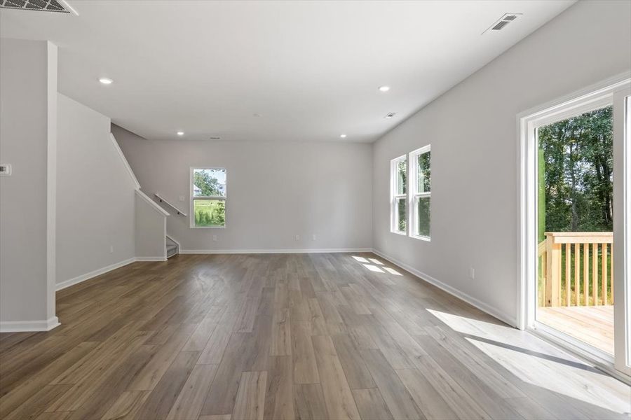 Spacious, unfurnished interior of a new home in Cambridge Reserve, Angier (Image 21).