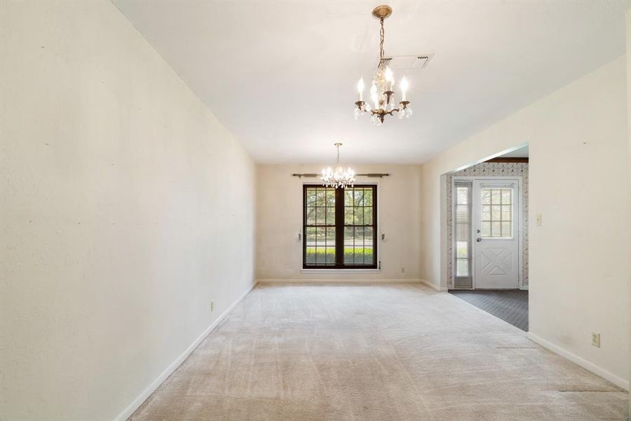 Spacious, unfurnished interior of a new home in , Paris (Image 14).