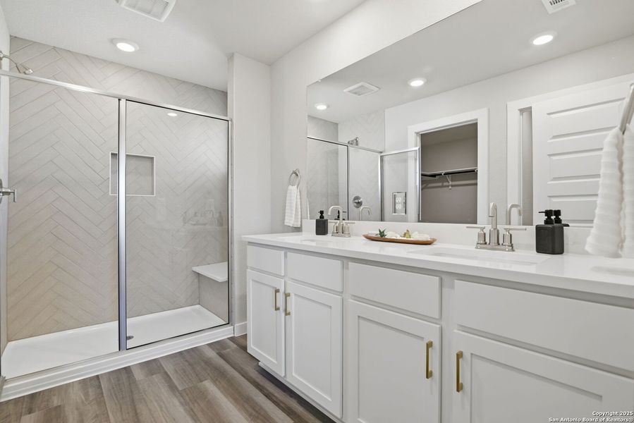 Furnished interior view inside a new home in Weltner Farms 50’s, New Braunfels (Image 7).