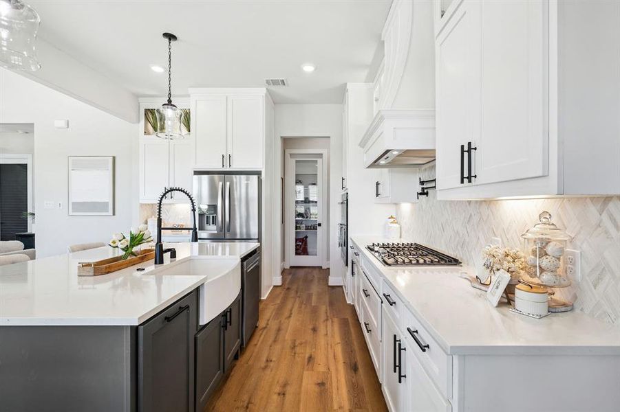 Furnished interior view inside a new home in , Leonard (Image 36).