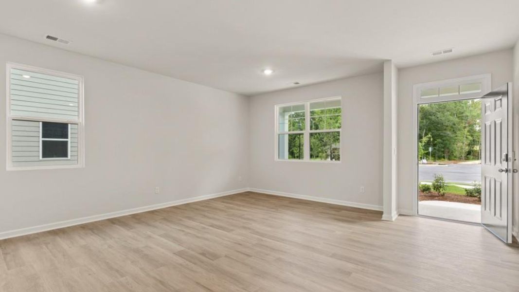 Spacious, unfurnished interior of a new home in , South Fulton (Image 28).