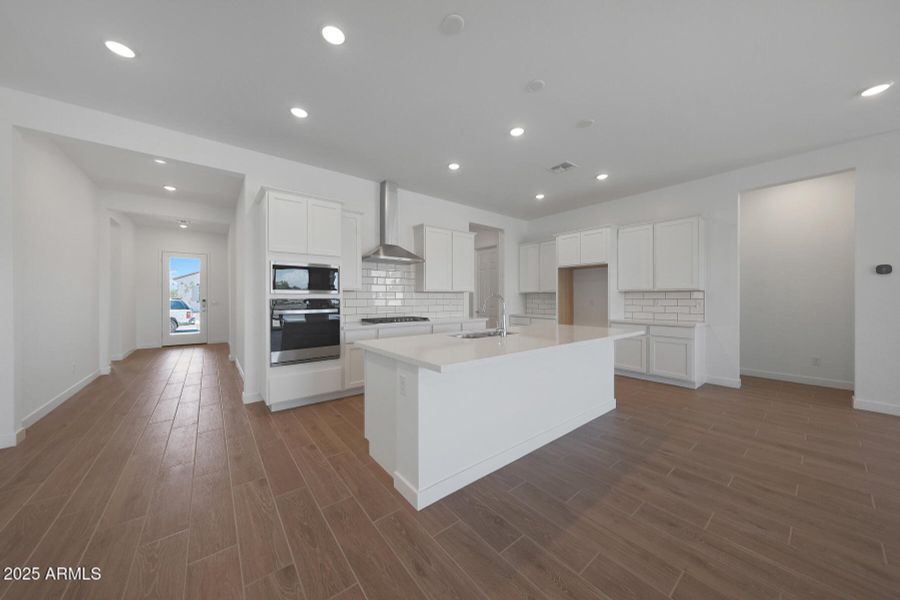 PHX_Landmarke_Lot1203_Crimson_294_Kitche