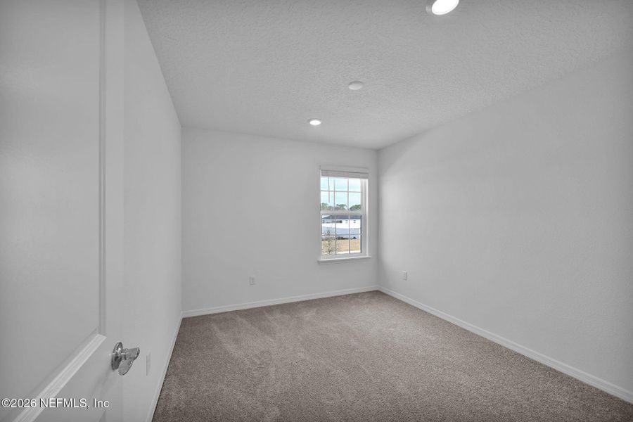 Spacious, unfurnished interior of a new home in Murray Farms, Middleburg (Image 34).