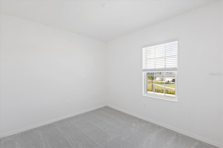 Spacious, unfurnished interior of a new home in , Orange City (Image 8).