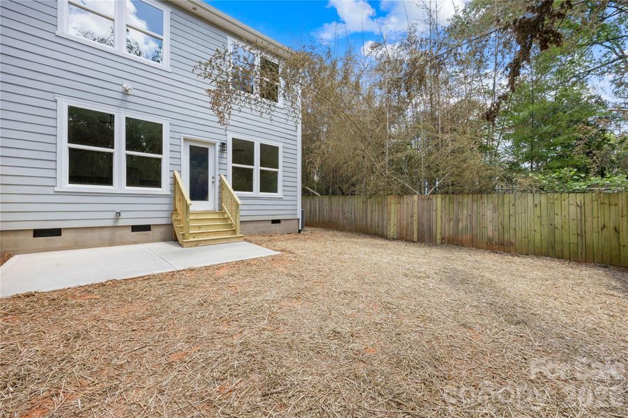 Exterior details and patio area of a home in , Charlotte (Image 17).