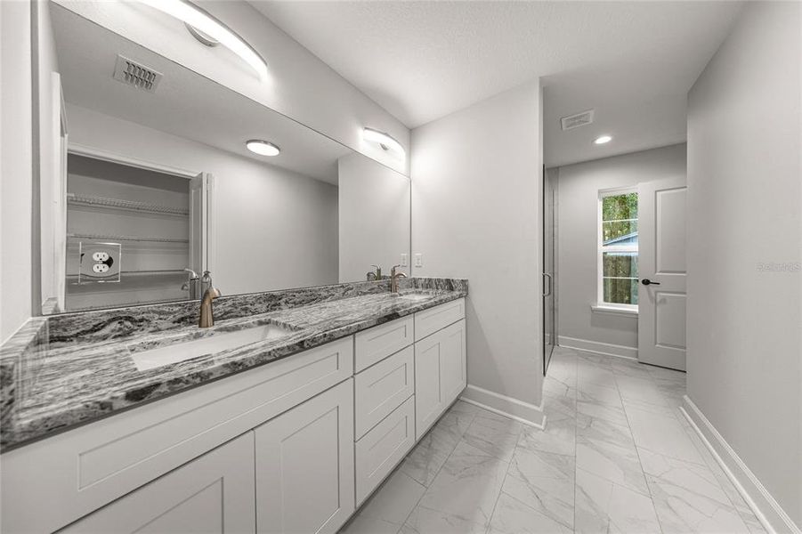 Furnished interior view inside a new home in , Ocala (Image 9).