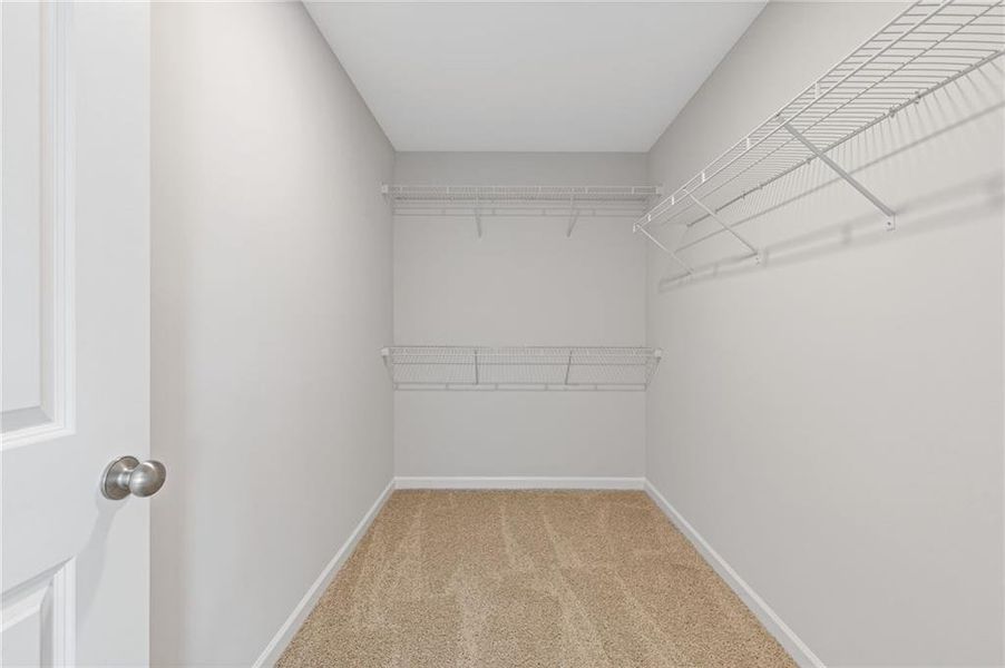 Spacious, unfurnished interior of a new home in , Athens (Image 19).