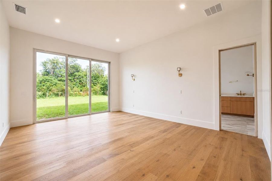 Spacious, unfurnished interior of a new home in , Lake Mary (Image 20). Spacious, unfurnished interior of a new home in , Lake Mary (Image 20).
