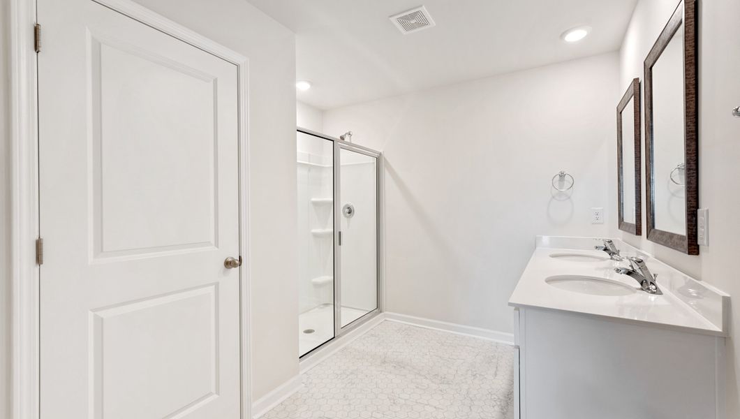 Representative furnished interior of a home built from the ARIA by D.R. Horton in Gibson Grove, Laurens (Image 9).