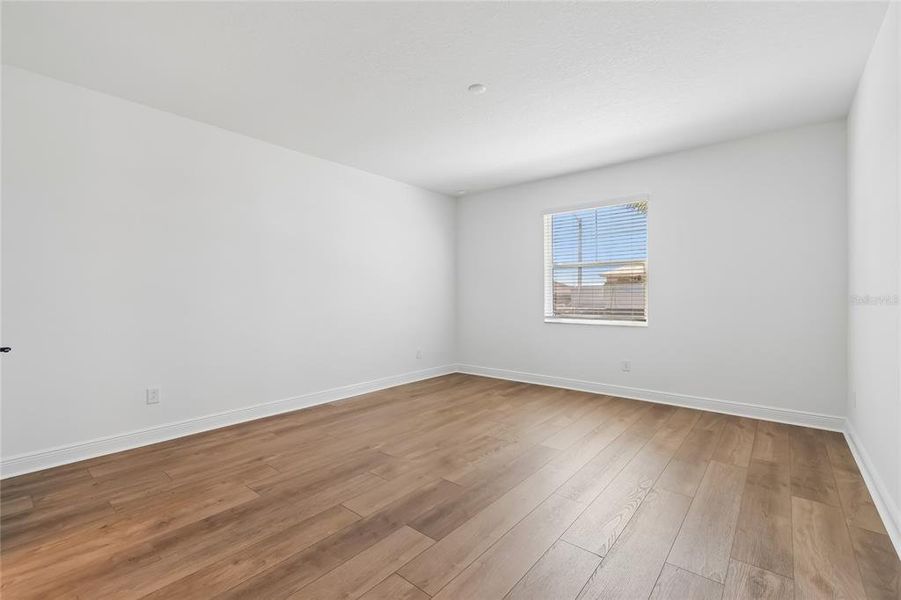 Spacious, unfurnished interior of a new home in SeaFlower, Bradenton (Image 21).