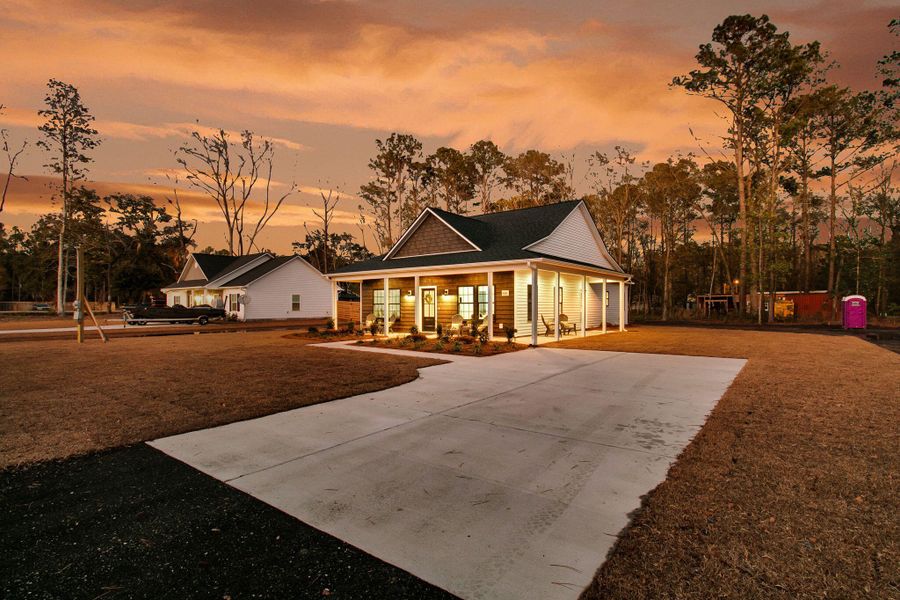 Community amenities in , Hollywood (Image 28).