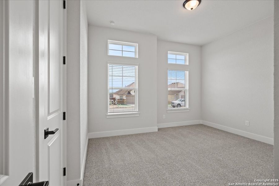 Spacious, unfurnished interior of a new home in Meyer Ranch, New Braunfels (Image 18). Spacious, unfurnished interior of a new home in Meyer Ranch, New Braunfels (Image 18).