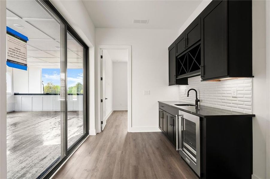 Furnished interior view inside a new home in , Alpharetta (Image 16).