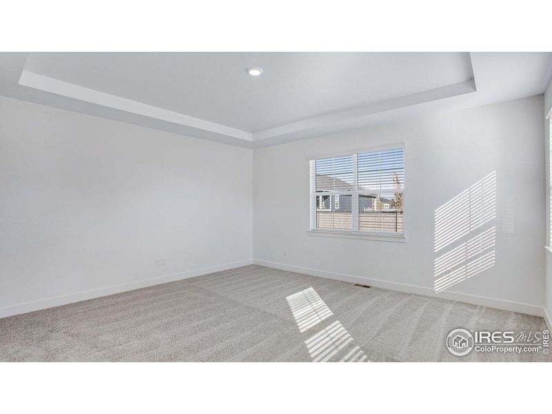 Spacious, unfurnished interior of a new home in Vantage, Berthoud (Image 25).