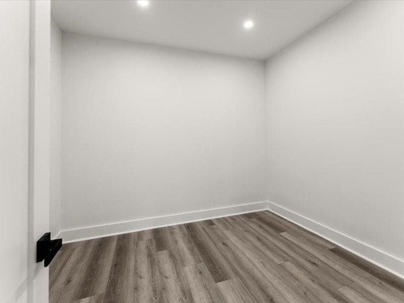 Spacious, unfurnished interior of a new home in , Dahlonega (Image 92).