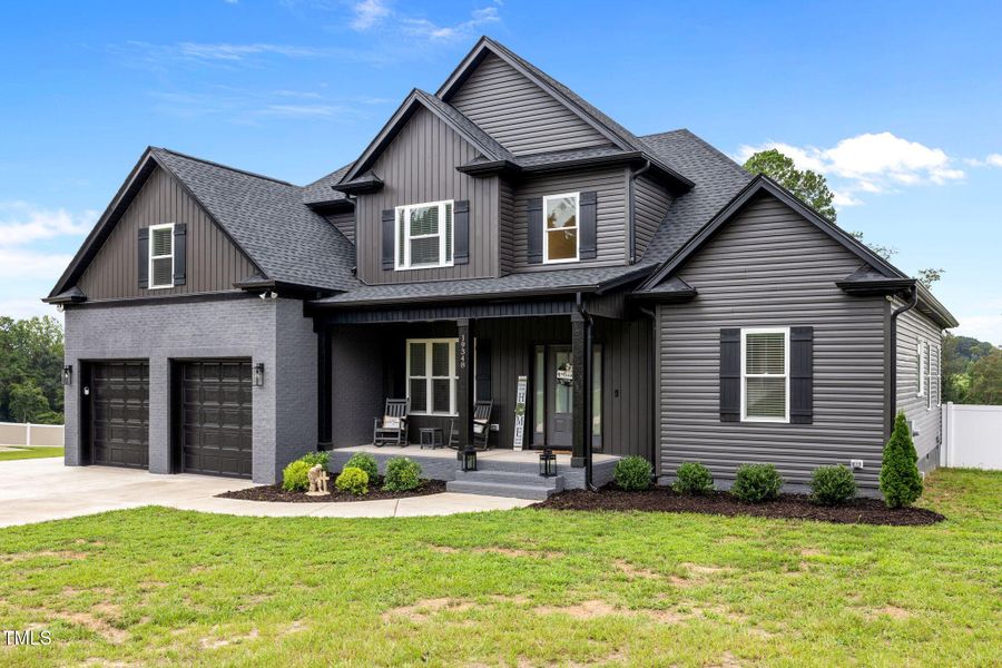 2-web-or-mls-IMG_5963 2-web-or-mls-IMG_5963