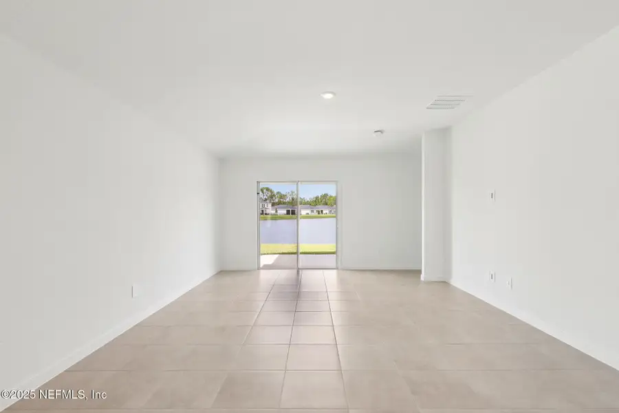 Spacious, unfurnished interior of a new home in Lakes at Bella Lago - Signature Series, Green Cove Springs (Image 18). Spacious, unfurnished interior of a new home in Lakes at Bella Lago - Signature Series, Green Cove Springs (Image 18).