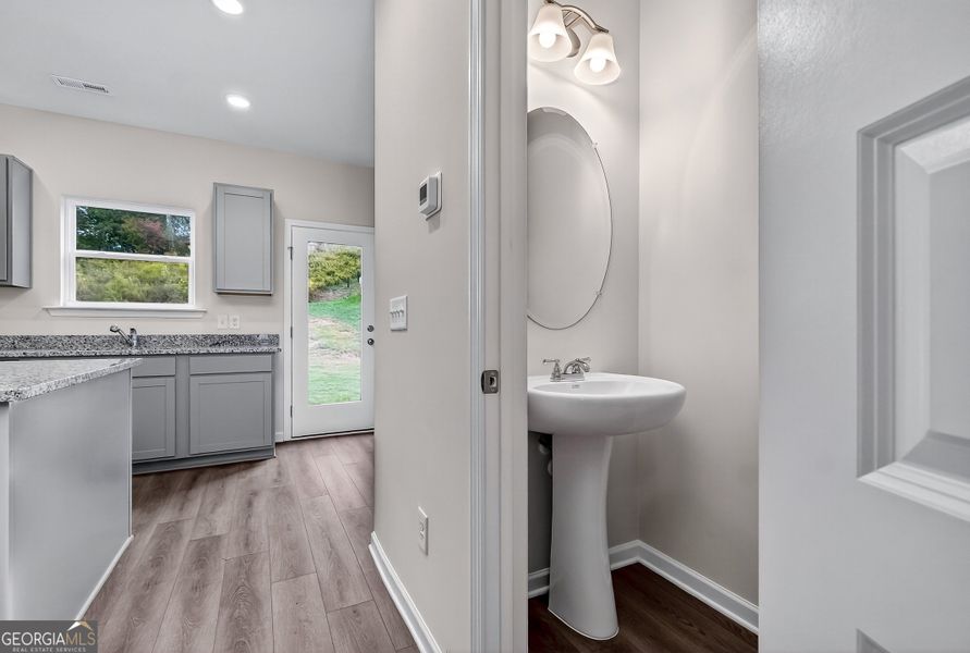 Furnished interior view inside a new home in Stonebridge North, Macon (Image 11).