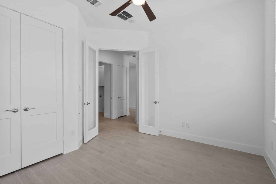 Spacious, unfurnished interior of a new home in Attwater 55s, Waller (Image 28).