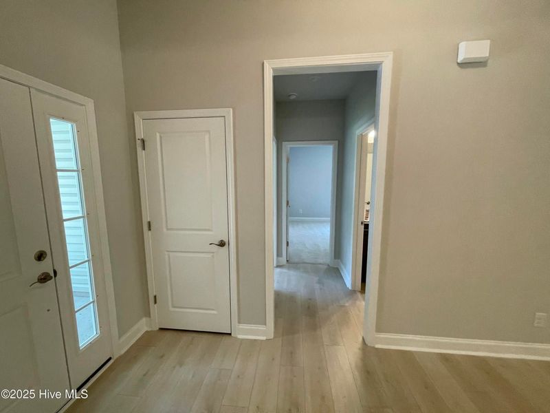 Spacious, unfurnished interior of a new home in Wood Creek, Leland (Image 17).