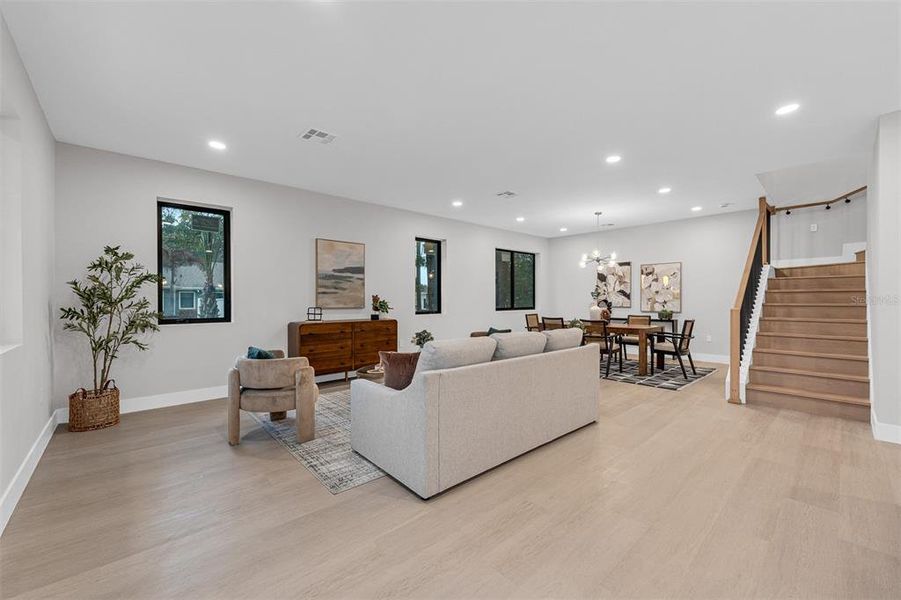 Furnished interior view inside a new home in , Orlando (Image 8).