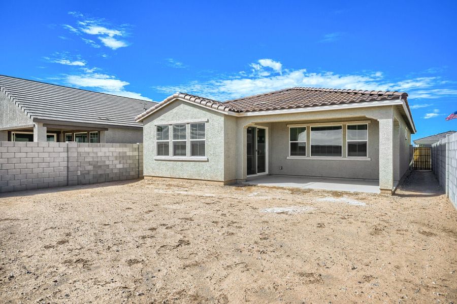 1,556sf New Home in San Tan Valley, AZ.  - Slide 33