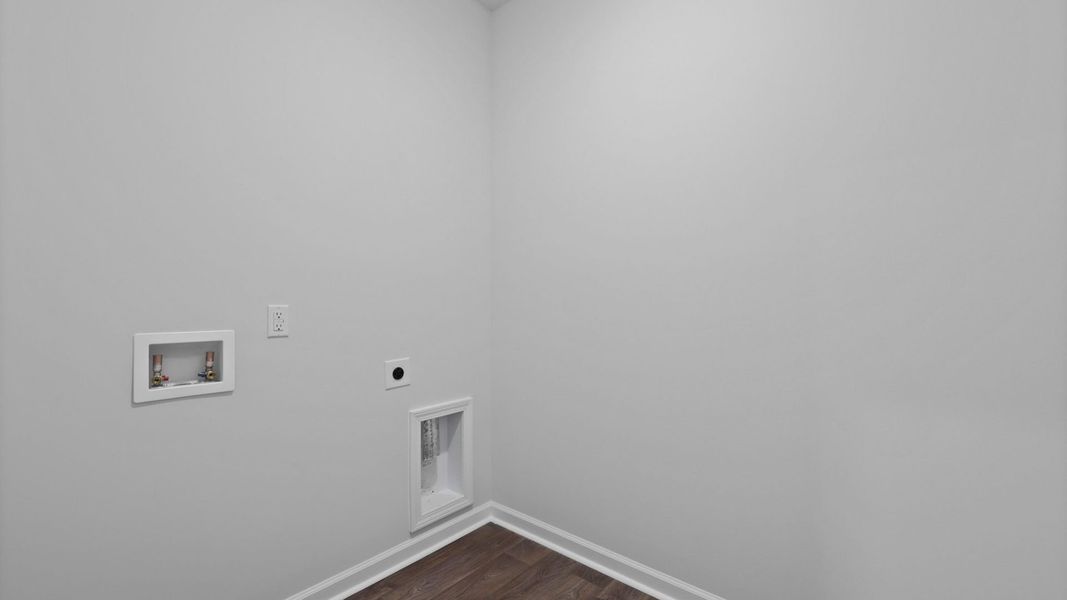 Representative unfurnished interior of a home built from the ARCHER-EXP by D.R. Horton in Lakeview at Kitfield, Moncks Corner (Image 29).