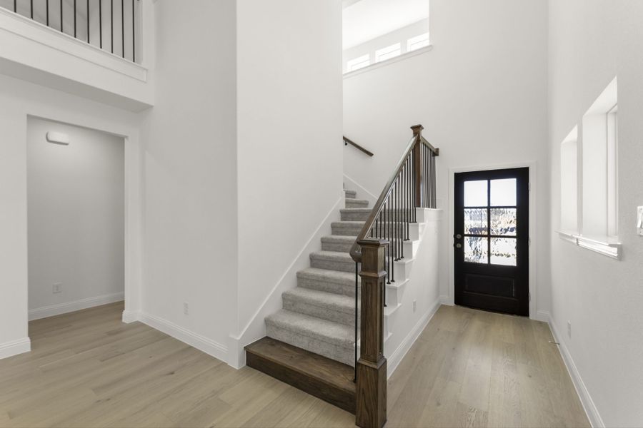 Spacious, unfurnished interior of a new home in The Reserve at Spiritas Ranch, Little Elm (Image 13).