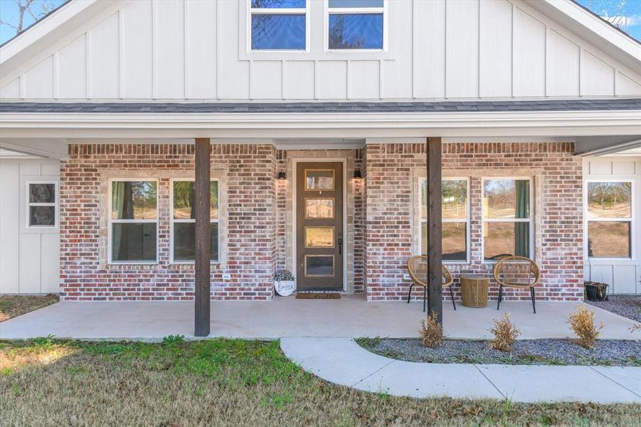 Exterior details and patio area of a home in , Emory (Image 3).
