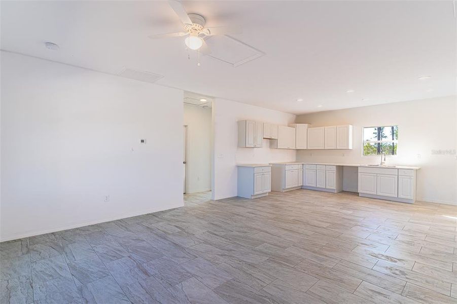 Spacious, unfurnished interior of a new home in , Lake Placid (Image 11).