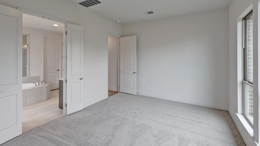 Spacious, unfurnished interior of a new home in Kallison Ranch, San Antonio (Image 30).