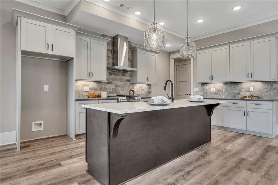 Furnished interior view inside a new home in , Jasper (Image 9).