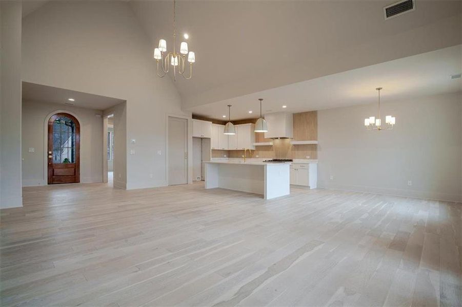 Spacious, unfurnished interior of a new home in Gardens at Arbor Springs, Newnan (Image 15).