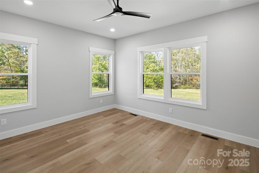 Spacious, unfurnished interior of a new home in , Asheville (Image 14).