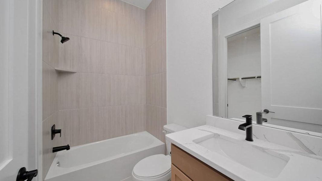 Furnished interior view inside a new home in Butlers Bend Estates, Pinehurst (Image 18).