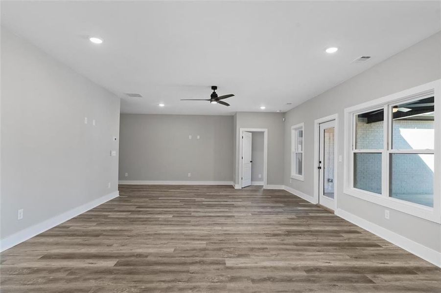 Spacious, unfurnished interior of a new home in , Atlanta (Image 56).