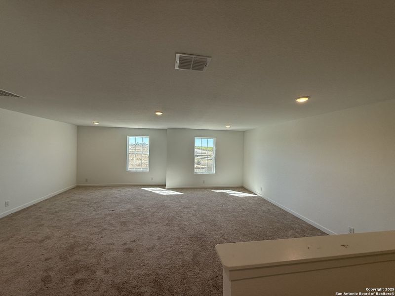 Spacious, unfurnished interior of a new home in The Preserve at the Wilder, Adkins (Image 26).