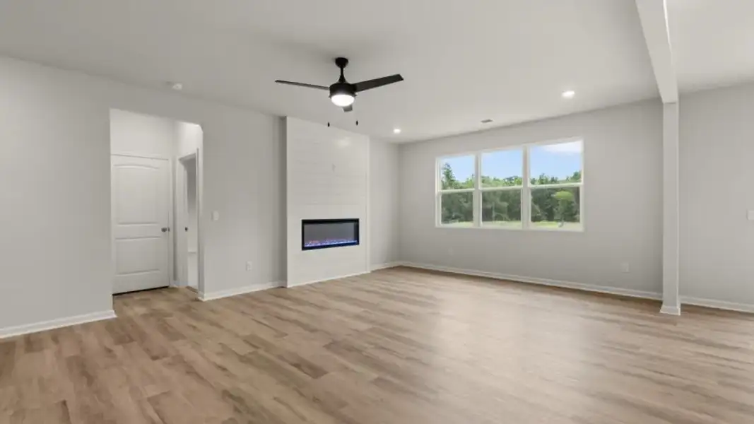 Spacious, unfurnished interior of a new home in , South Fulton (Image 27).