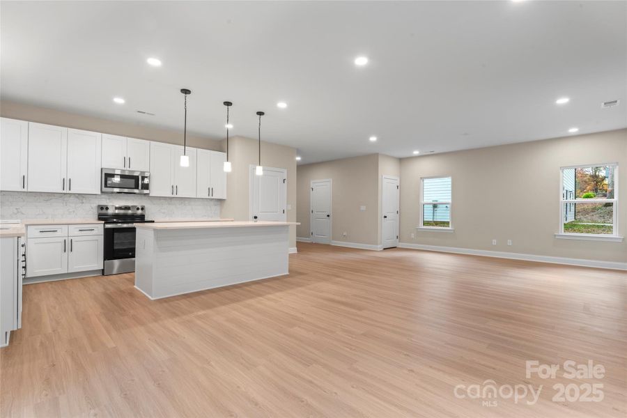 Image 43 of a home in .