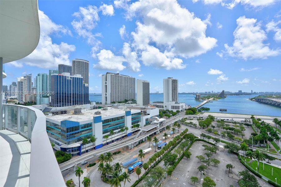 Condo located in Miami, FL showcasing its design and architecture (Image 26). Condo located in Miami, FL showcasing its design and architecture (Image 26).
