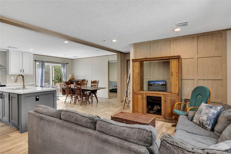 Furnished interior view inside a new home in , Homosassa Springs (Image 27).