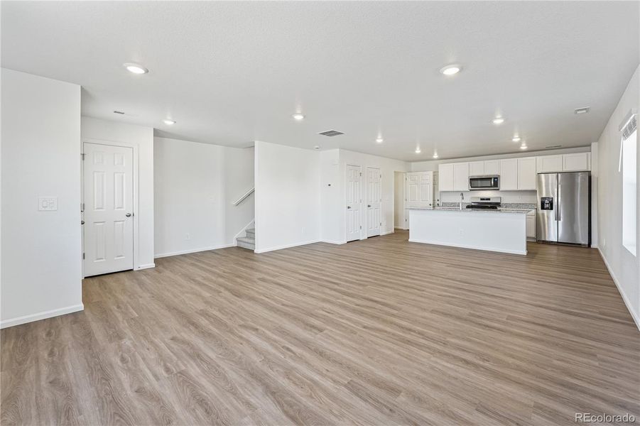 Spacious, unfurnished interior of a new home in , Aurora (Image 21).