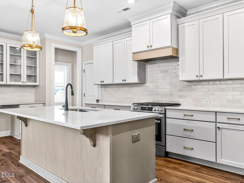 012-1280x960-kitchen